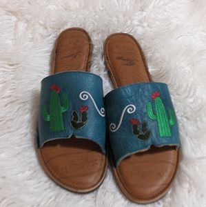 Brand New Tony Lama Cactus Western Sandals Slides Slip ons